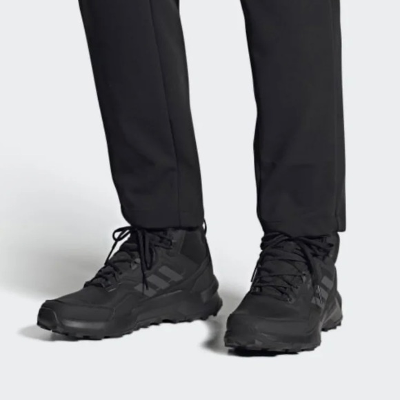Adidas Frozetrack Mid